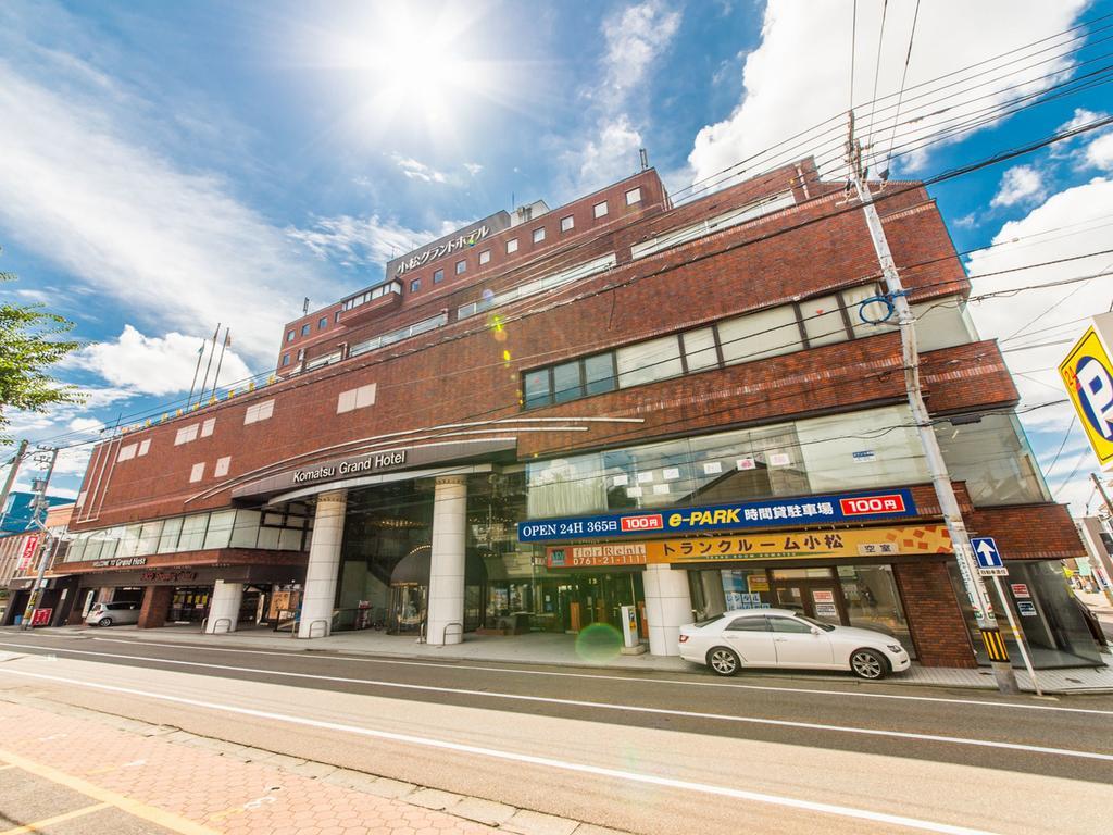 Apa Hotel Komatsu Grand Esterno foto